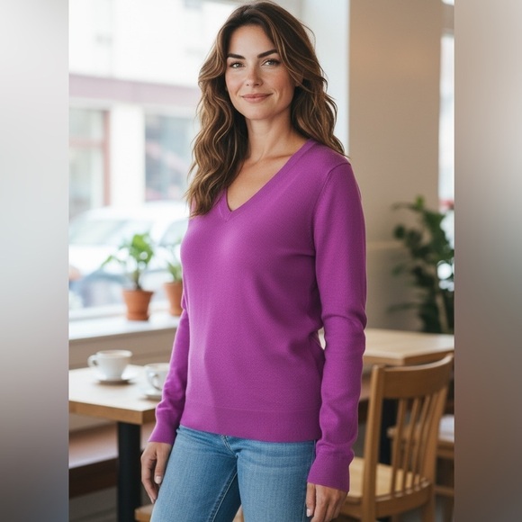 Lord & Taylor Sweaters - Lord & Taylor Merino Wool Sweater Purple V Neck XS Preppy Classic
